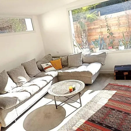Maison Au Calme Avec Piscine * Nîmes